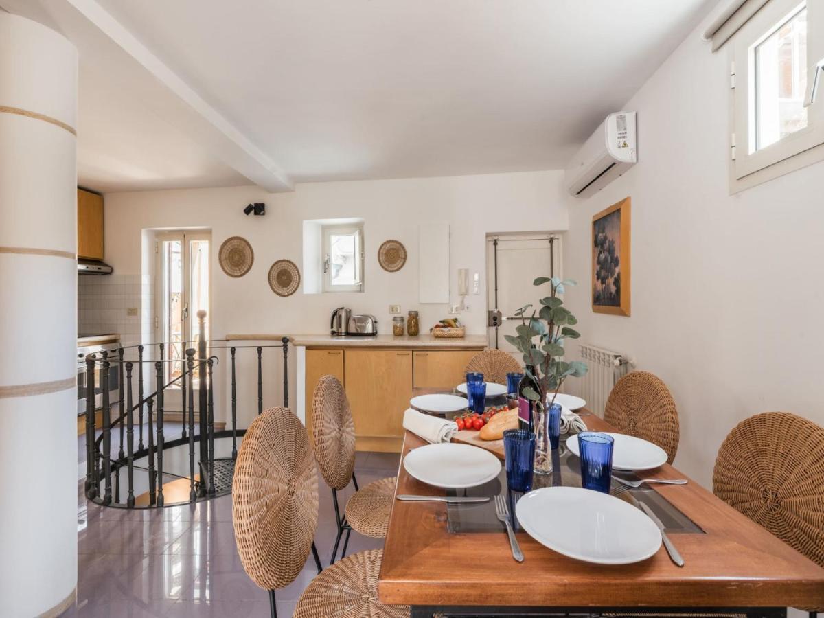 The Best Rent - Two-Bedroom Apartment With Terrace Near Trevi Fountain Rome Exterior photo